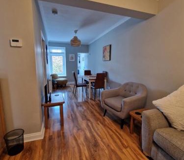 Ayr Apartment | Anchors Retreat