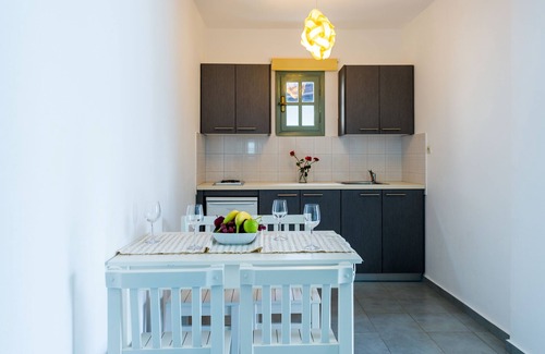 Sissi House | Angela Studios & Apartments