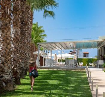 Sissi Hotel | Angela Suites Boutique Hotel