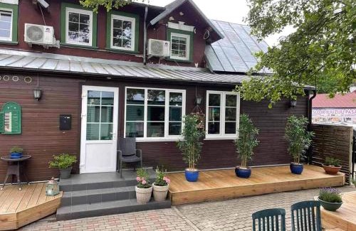 Palanga Ski Chalet | Anna Green House