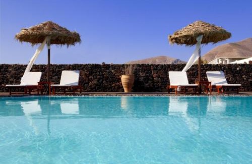 Agia Paraskevi Apartment | Anna Traditional Apartments