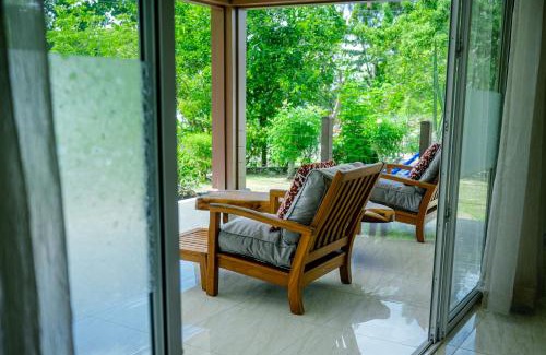 Anse Boudin House | Anse Boudin Chalets & Villa