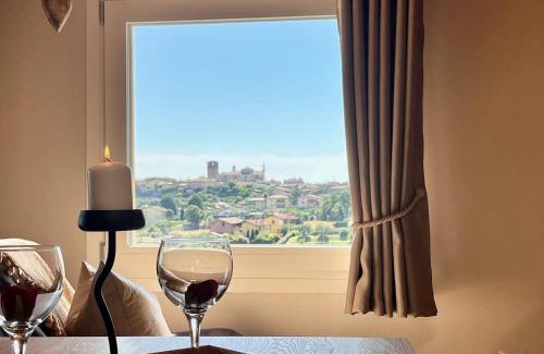 Crociale House | Antica corte - Attico & Lake view