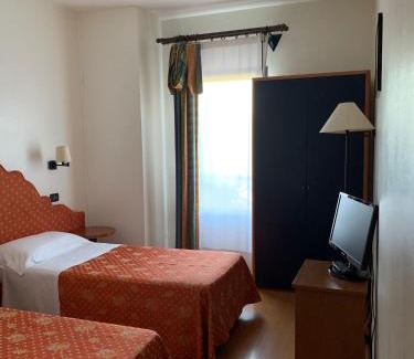 Castel Maggiore Hotel | Antica Locanda Il Sole