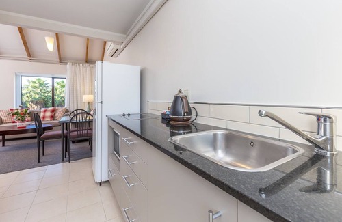 Takapuna Hotel | Anzac Court Motel