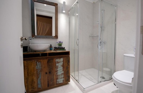 Lofou Cabin | Apanemia Inn Studio