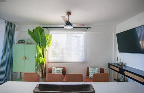 Matinhos Apartment | Apartamento Caiobá vista mar, 50m praia, garagem