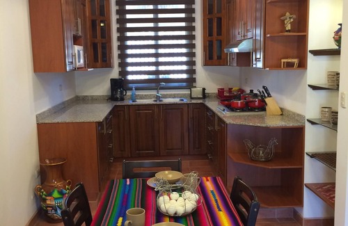 Antigua Guatemala Apartment | APARTAMENTOS LOS NAZARENOS 1 - swimming pool, jacuzzi and gym