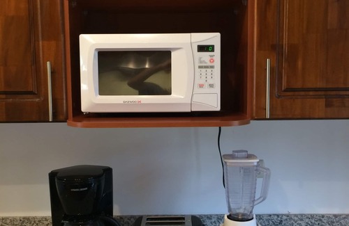Antigua Guatemala Apartment | APARTAMENTOS LOS NAZARENOS 1 - swimming pool, jacuzzi and gym