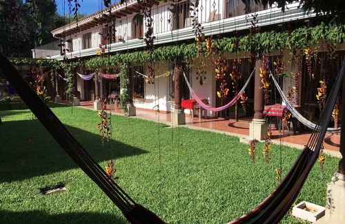 Antigua Guatemala Apartment | APARTAMENTOS LOS NAZARENOS 1 - swimming pool, jacuzzi and gym