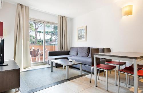 Castelldefels Apartment | Aparthotel Bardon