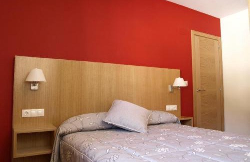 El Pueyo de Jaca Apartment | Aparthotel Peña Telera Resort