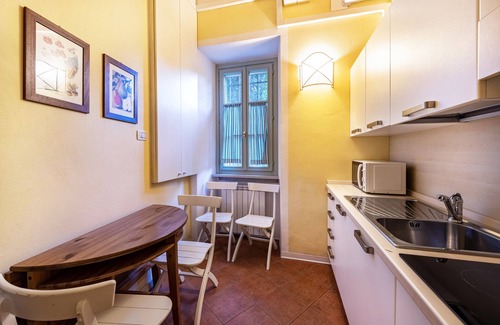 San Felice del Benaco Apartment | Apartment 'Antica Torre Cicerone' with Shared Pool, Wi-Fi and Air Conditioning