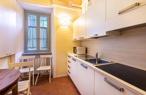 San Felice del Benaco Apartment | Apartment 'Antica Torre Cicerone' with Shared Pool, Wi-Fi and Air Conditioning