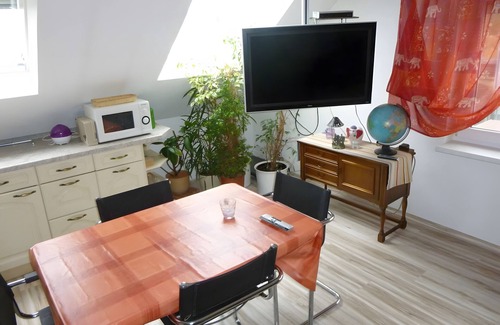 Kemmern Apartment | Apartment 'A Casa Alfred Kemmern - Neu' with Shared Terrace, Wi-Fi and Air Conditioning