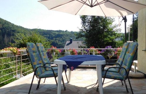 Waldbreitbach Apartment | Apartment/apartment, shower and bath, toilet, 3 bedrooms - Hecker apartment