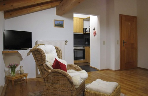 Bichl Apartment | Apartment Apfelbaum for 2 persons with balcony, TV, kitchen, 52 sqm