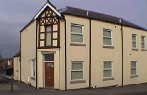 Crewe Apartment | Apartment at Earle House Serviced Apartments