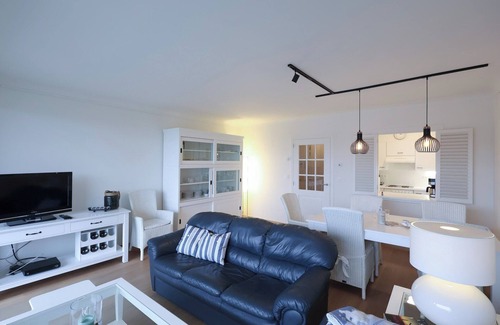 Oostduinkerke-Bad Apartment | Apartment by the Coast in Belgium