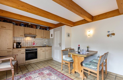 Langenhorn Apartment | Apartment 'Ferienhaus Nicolaisen' with Private Terrace, Shared Garden and Wi-Fi