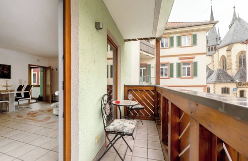 Bad Kreuznach Apartment | Apartment 'Ferienwohnung Liane' with Balcony and Wi-Fi
