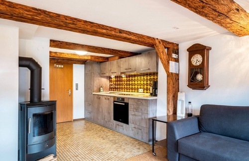 Sankt Georgen im Schwarzwald Apartment | Apartment 'Ferienwohnung Schwarzwaldstube' with Mountain View, Shared Terrace and Wi-Fi