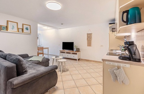 Wehr Apartment | Apartment 'Ferienwohnung Am Meierhof, 50qm' with Wi-Fi