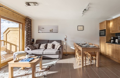 Champagny-en-Vanoise Apartment | APARTMENT Le Yeti - 6 People - Skiing - CHAMPAGNY - LA PLAGNE - ARCS