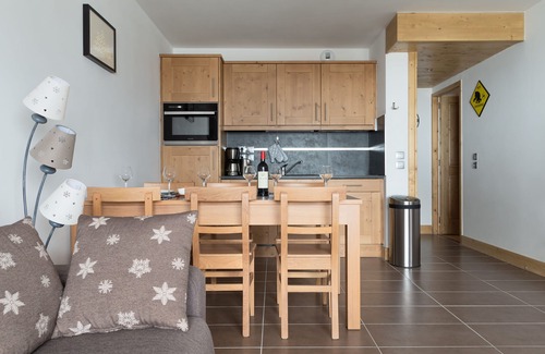 Champagny-en-Vanoise Apartment | APARTMENT Le Yeti - 6 People - Skiing - CHAMPAGNY - LA PLAGNE - ARCS