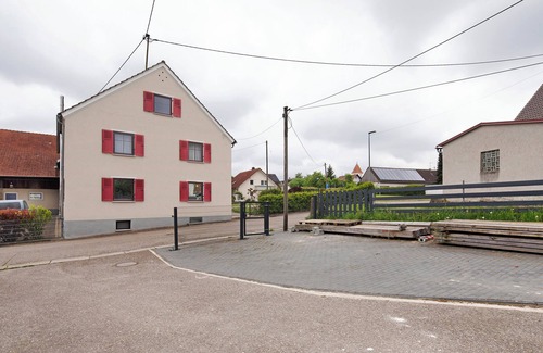 Deffingen Apartment | Apartment 'Heß' with Private Terrace, Private Garden and Wi-Fi