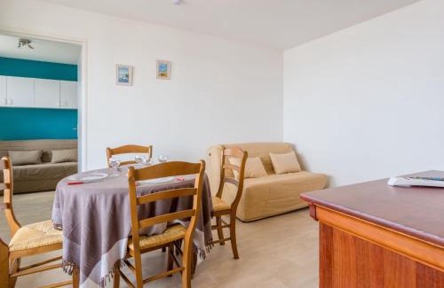 Villers-sur-Mer Apartment | Apartment les Colombières-9 by Interhome
