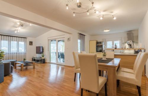 Island Dugi Otok Apartment | Apartment Natalie Sea View with 3 Bedrooms and everything is air-conditioned