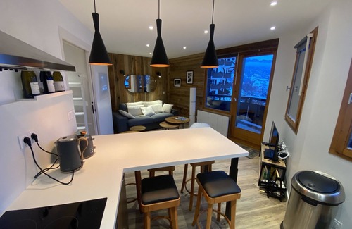 La Perriere Apartment | Apartment on the slopes.