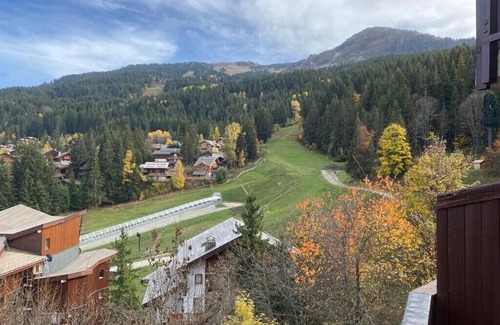 La Perriere Apartment | Apartment on the slopes.