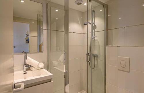 Carnac Apartment | Apartment Plein Océan-2 by Interhome