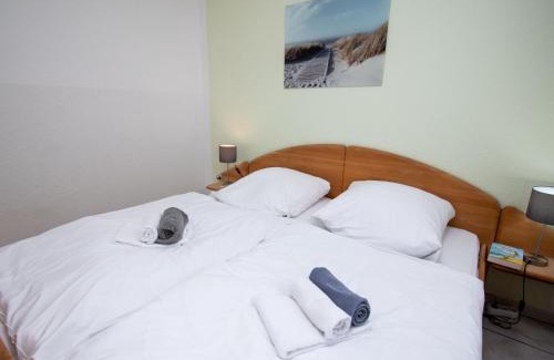 Norddeich Apartment | Apartment Seestern by Interhome