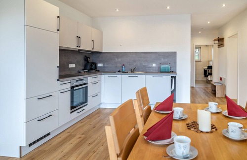 Ravensburg Apartment | Apartment 'Tanne' with Balcony and Wi-Fi
