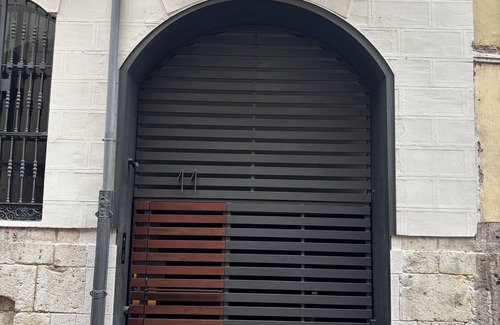 Valladolid City Centre Apartment | Apartment two minutes from the Cathedral! Ideal for families, with patio.