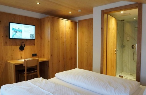 Damuels Bed & Breakfast | Apartment "Village" - Pension Edelweiss Bischof KG