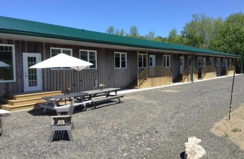 Deep Brook Apartment | Apartment with 2 Bed Roms perfect for 4 Guests! Minimum stay 28 nights