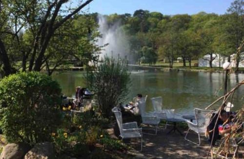 Askim Apartment | Apartment , wooded area lake, sea ,golf and shopping malls Askim domarings väg 154