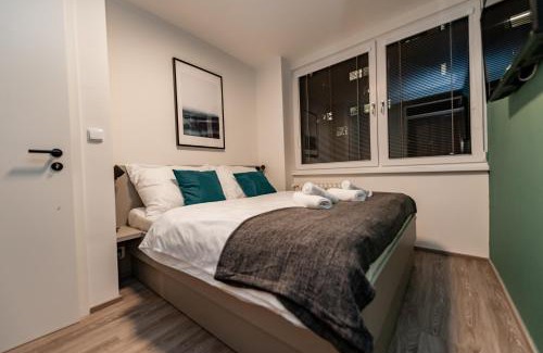 Hradec Kralove Apartment | Apartments 4u: KAMPUS Upstairs Hradec Králové