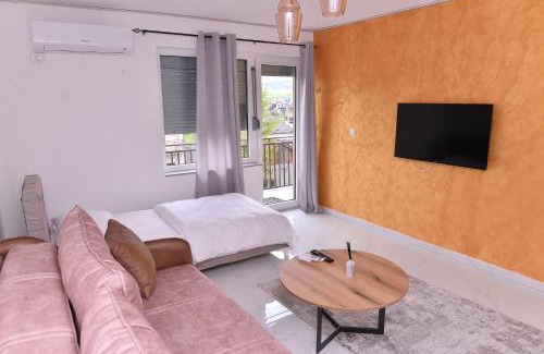 Sjenica Apartment | Apartments Kayaville
