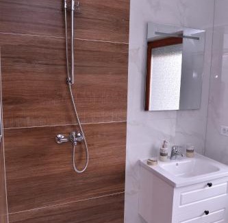 Sjenica Apartment | Apartments Kayaville