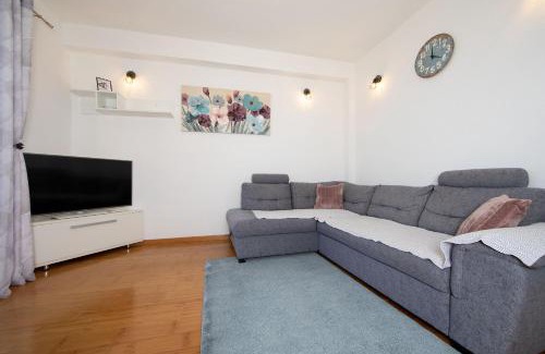 Igrane Apartment | Apartments Nina & Mili