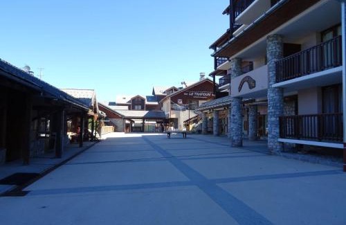 Vallandry Apartment | Appartement 2 pièces proche pistes avec balcon et TV à Vallandry - FR-1-411-285