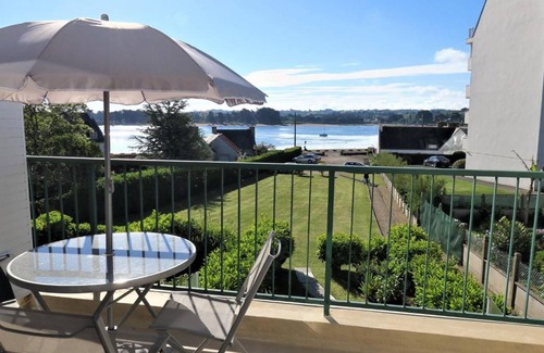 Tregastel Apartment | Appartement rénové avec terrasse à 200m des plages à Trégastel - FR-1-368-122