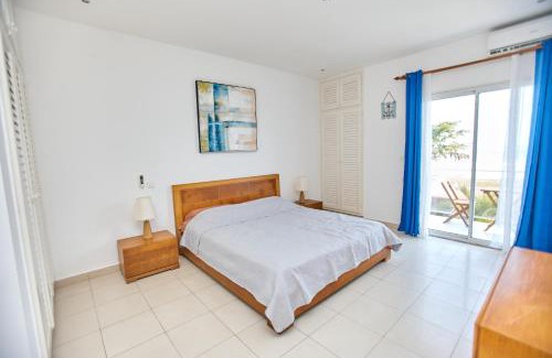 Pointe-Noire Apartment | Appartement - Vue sur mer