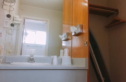 Richfield Hotel | Appletree Inn