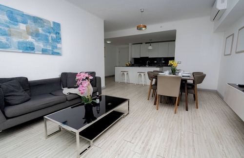 Tumba Vieja Apartment | Apt 2 bedroom free parking and pool